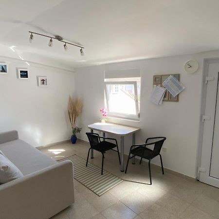 Beachfront Apartment Вир Экстерьер фото
